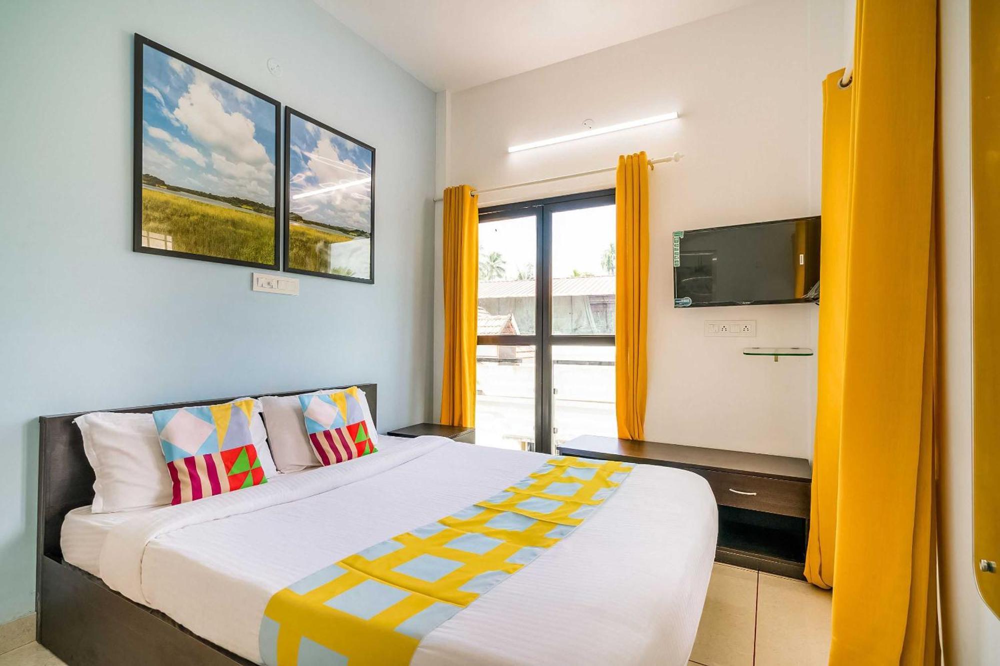 Hotel O Thykoodam Apartments Kochi Exterior foto