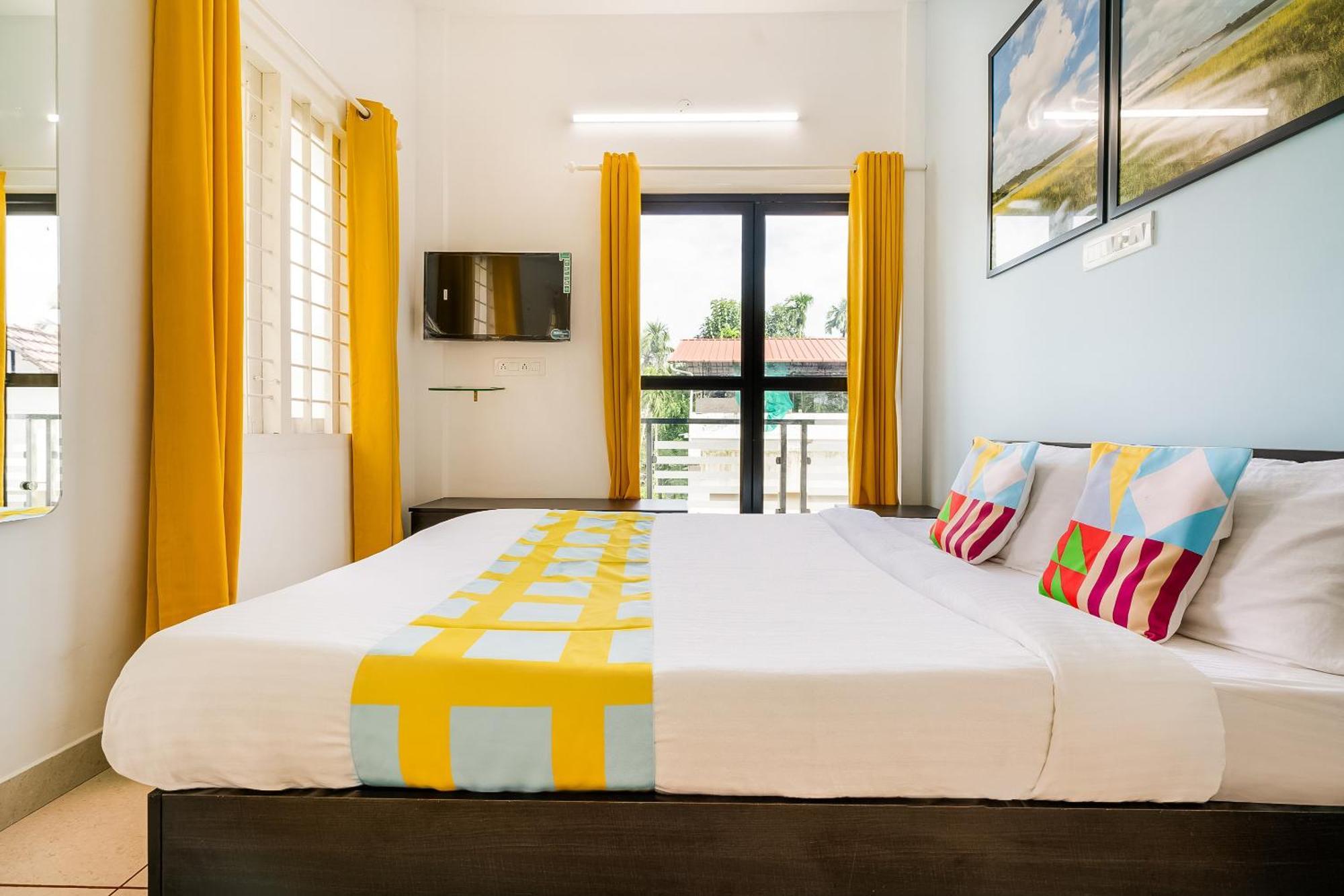 Hotel O Thykoodam Apartments Kochi Exterior foto
